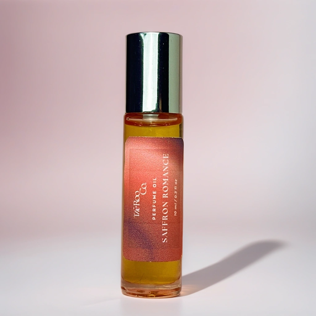 Discover Saffron Romance perfume rollerball: A seductive fragrance with a harmonious blend of aromatic notes.